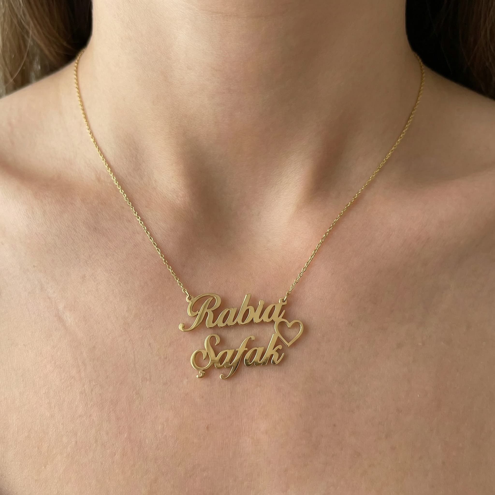 Kalp Detaylı İki İsimli 925 Ayar Gümüş Kolye